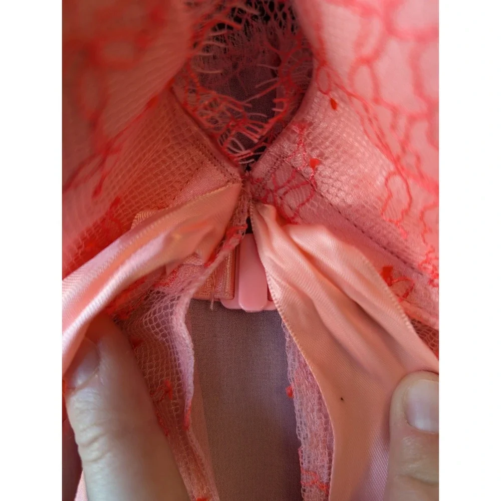 VICTORIAS SECRET Lace Peach Flyaway Sexy Padded Nightie Ribbon Underwire Bra 34B